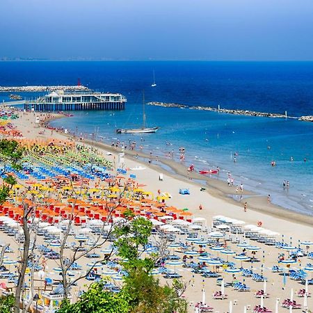 Hotel Adler Gabicce Mare Luaran gambar