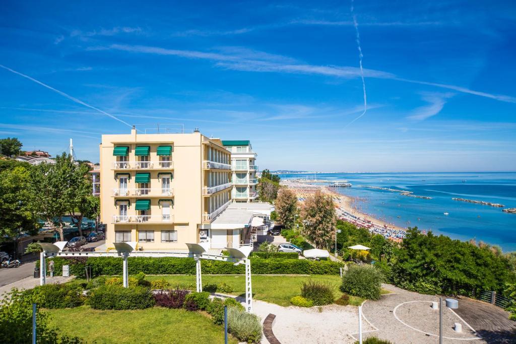 Hotel Adler Gabicce Mare Luaran gambar