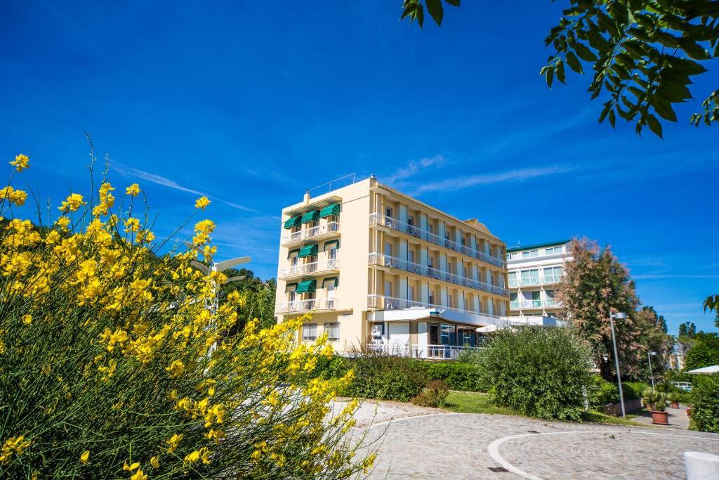 Hotel Adler Gabicce Mare Luaran gambar