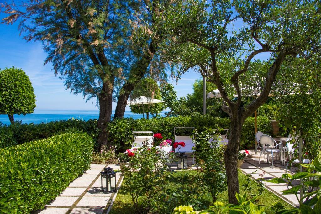 Hotel Adler Gabicce Mare Luaran gambar